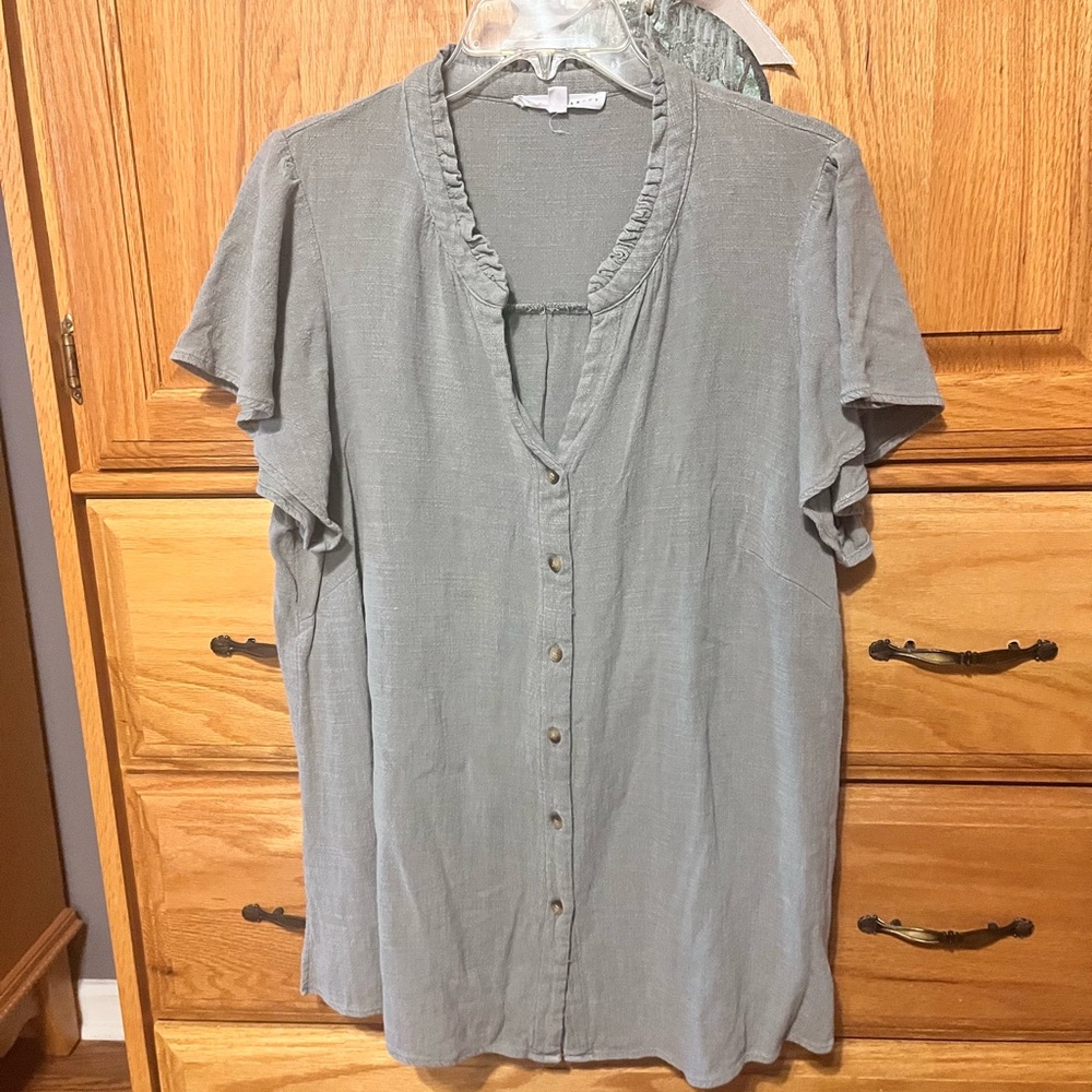 Jane and Delancey Light Gray Green Button-Down Shirt